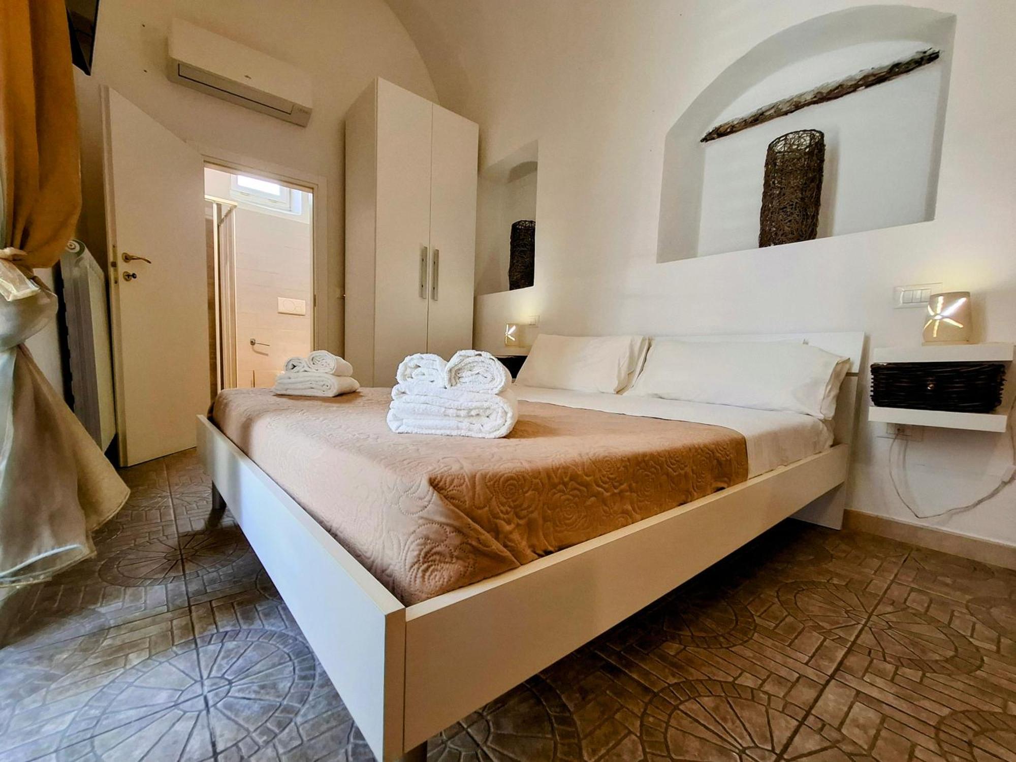 Palazzo Vaglio Bed & Breakfast อัลลิสเต ภายนอก รูปภาพ