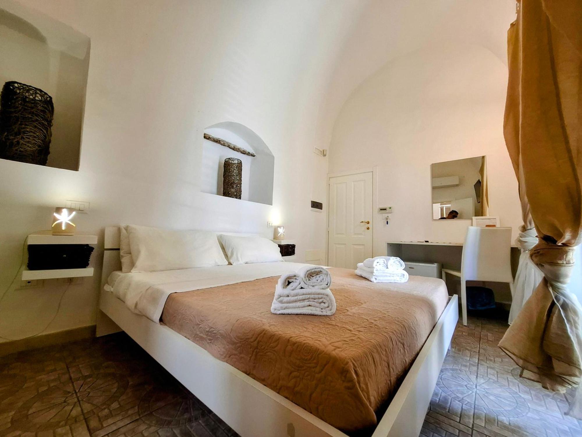 Palazzo Vaglio Bed & Breakfast อัลลิสเต ภายนอก รูปภาพ